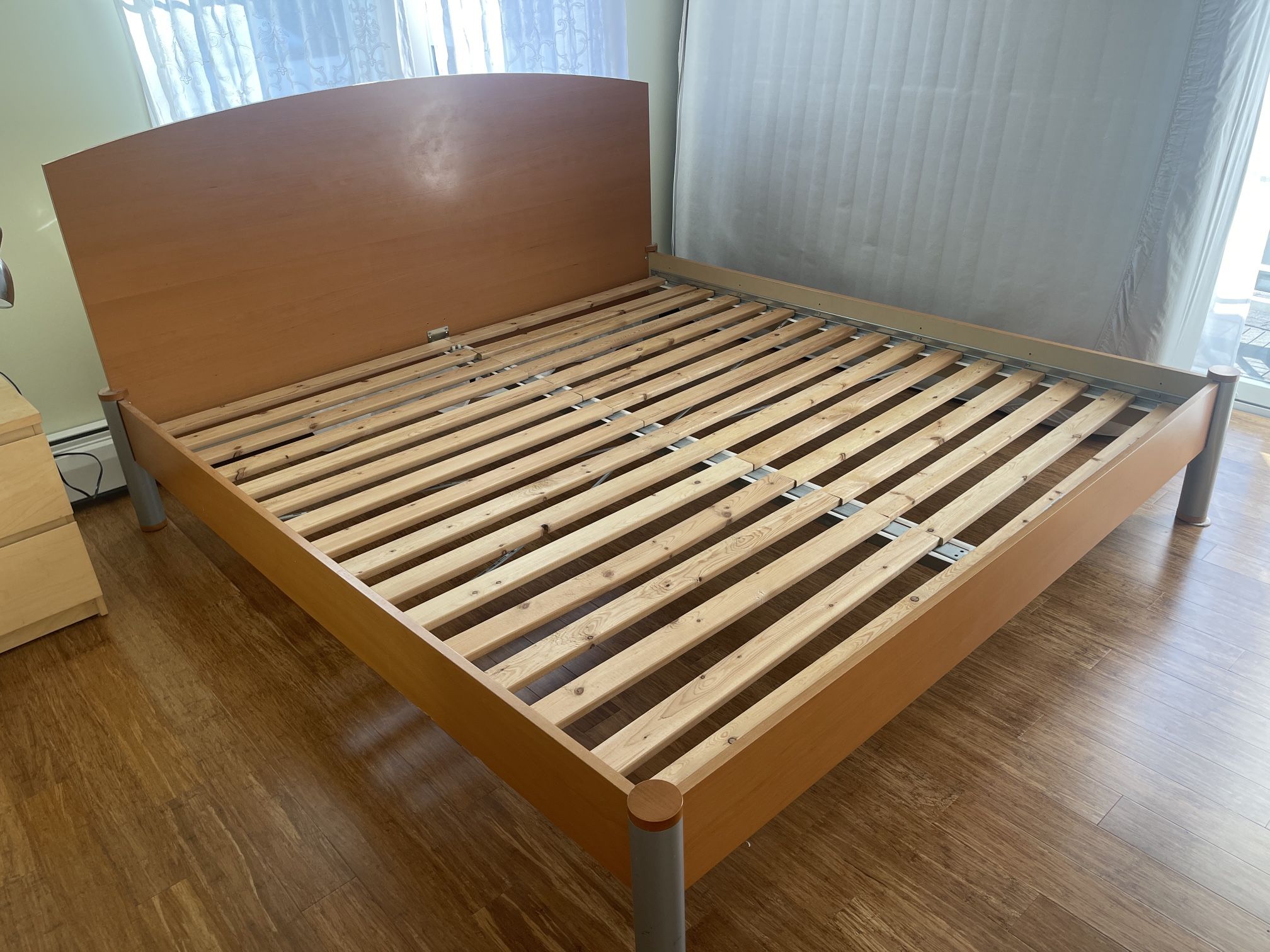 King Bed & Dresser