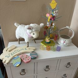 Easter Decor 