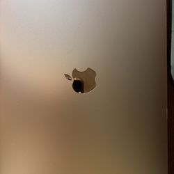 MacBook Air Retina, 13–inch, 2020.