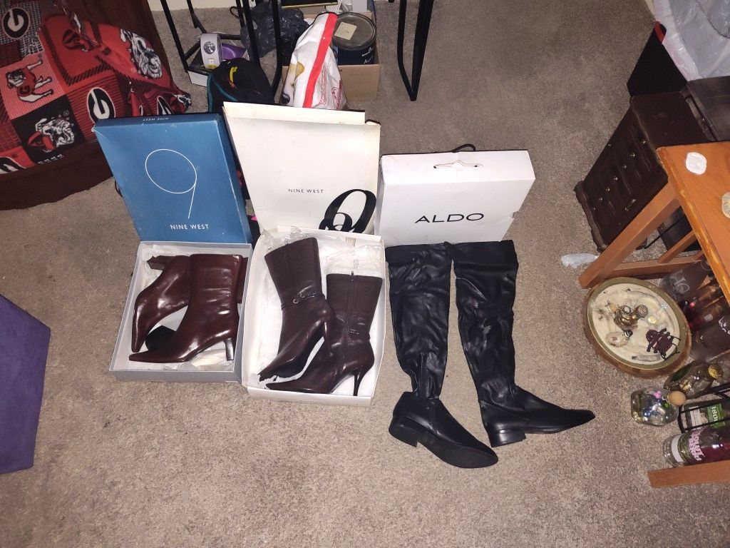 Women Shoes (Size 9-91/2)/WEST 9 BOOTS AND HAIR DRYER (25$)YOU CAN HAVE IT ALL FOR JUST 100$!!!!