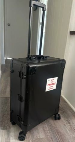 Professional light up makeup case