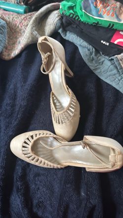 Dress shoes
