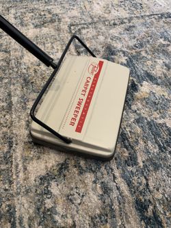 Fuller Electrostatic carpet sweeper