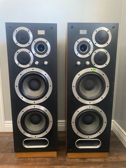 Rare Wharfedale E-90 Speakers