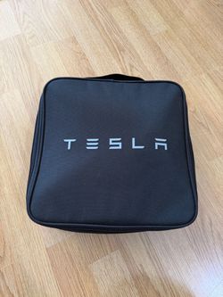 Tesla Mobile EV Charger