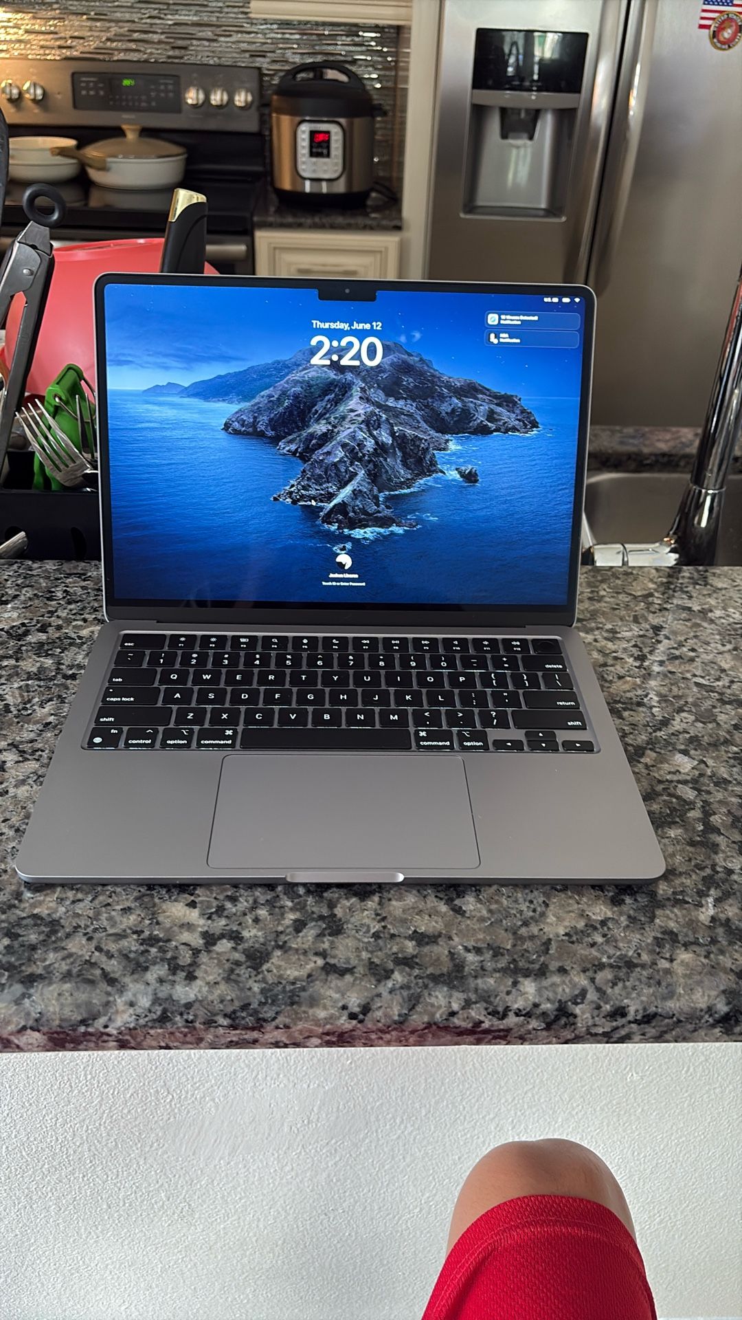 MacBook M2