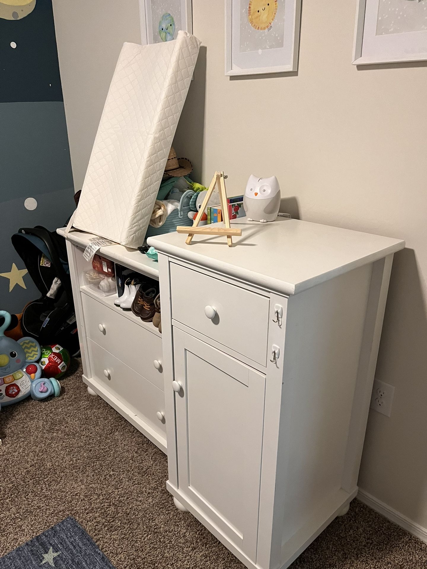 Baby Dresser And Changing Table 