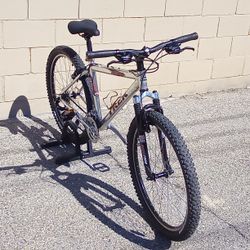 TREK 4500 ALPHA CUSTOM ALUM ATB MTN BIKE REFURBISHED OBO 