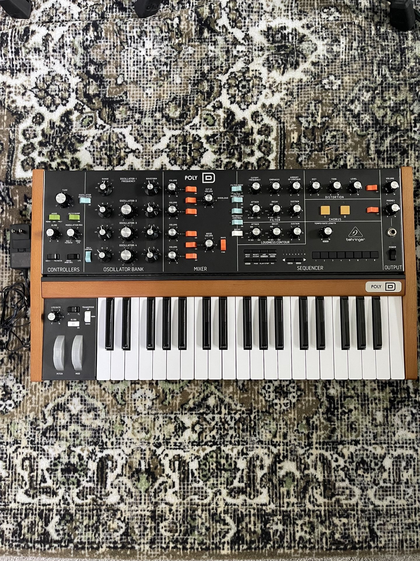Behringer Poly D Polyphonic Analog Synthesizer