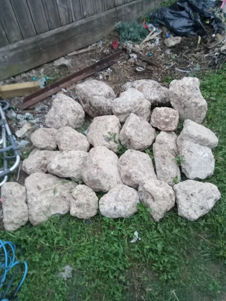 Large White Rocks For Ponds Or Aquariums