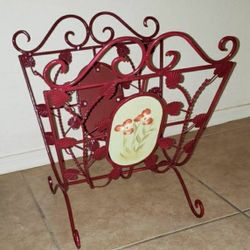 VINTAGE ORNATE BURGUNDY METAL FILIGREE SCROLL HAND PAINTED FLORAL FLOWER MAGAZINE BOOK HOLDER STORAGE ORGANIZER DECOR COLLECTABLE 