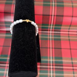 Pearl bracelet