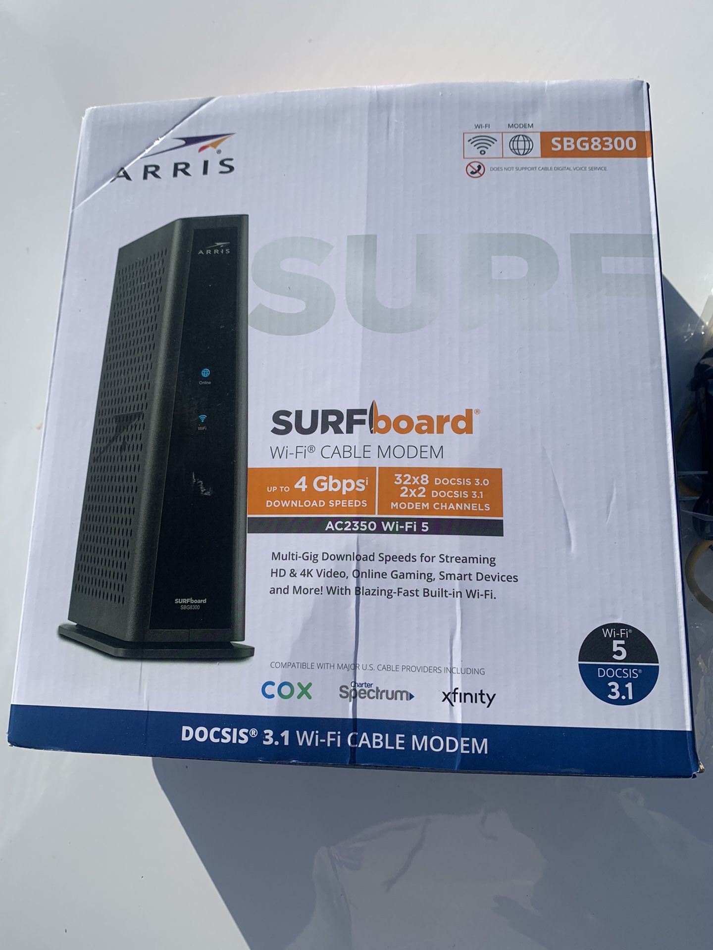 Surfboard WiFi Cable Modem Sbg8300