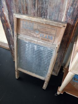 VINTAGE WASHBOARD