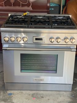 Thermador- Pro Harmony 36 in. Wide 5.0 Cu. Ft. Stove & Oven - Stainless Steel