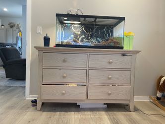 Baby Caché Dresser