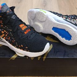 Nike LeBron James Size 4.5y/5y And 5.5y Youths