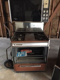 Stove in terrific almost new condition