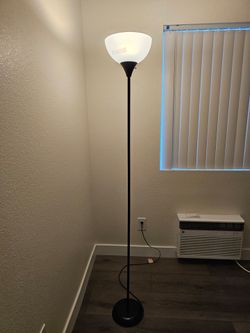 Mainstays 71-inch Black Floor Lamp With 3-Way Switch and Modern Design