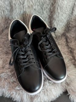 Royal shoes