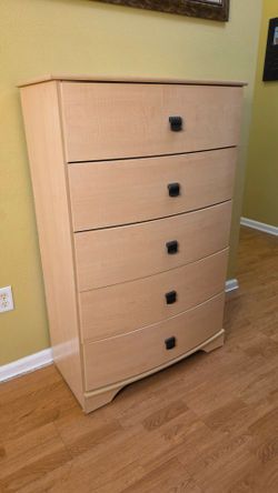 Clean and Nice light colored 5-Drawer Tall Dresser.