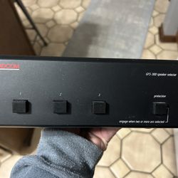 ADCOM  Speaker Selector 