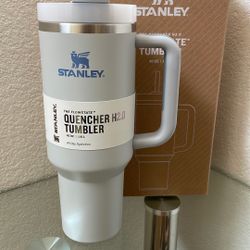 Stanley 40 Oz Tumbler Fog