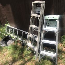 Step Ladders Aluminum 4’ 5’ For $20 Each Costco 3 Stepladder Platform Or Dolley Cart &25 Each 16’ Extension  $55 Cash