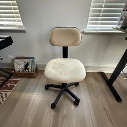 Swivel Chair 