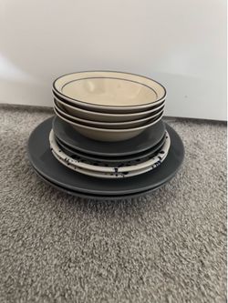 New set of 10 plates