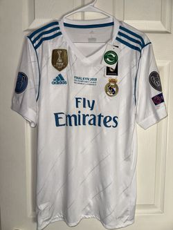 Men’s Size Large Real Madrid Jersey