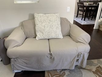 Free love seat. Please read details.
