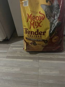 Meow Mix Tender Center 13.5 Lb Bag Of Cat Food 