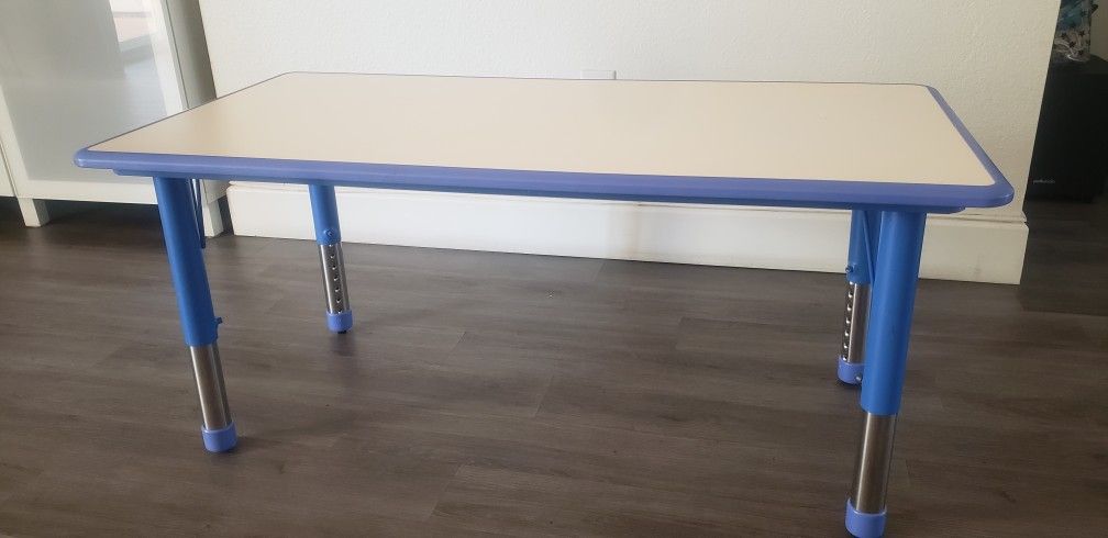 Kids Crafts Table - New Condition