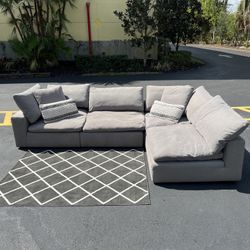Gray City Furniture Nixon Cloud Sectional Couch 🛋️ 
