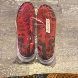 Tennis Shoes