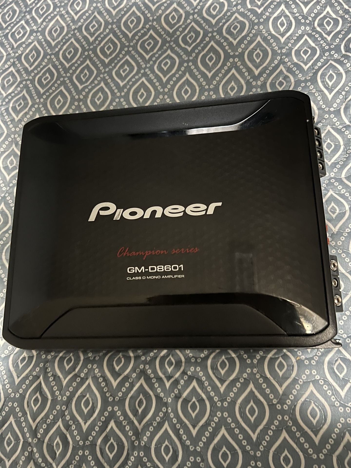 PIONEER GM-D8601