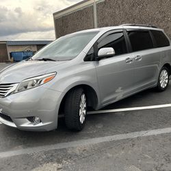 2015 Toyota Sienna