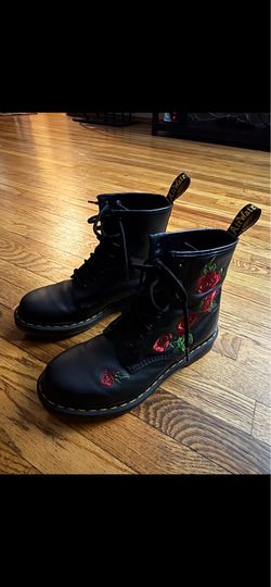 Doc Martens 1460 Vonda Combat Boots with Embroidered Roses