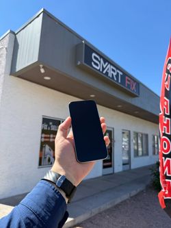 🔧 iPhone 14 Pro defective green OLED screen – same day repair – Smart Fix Phoenix