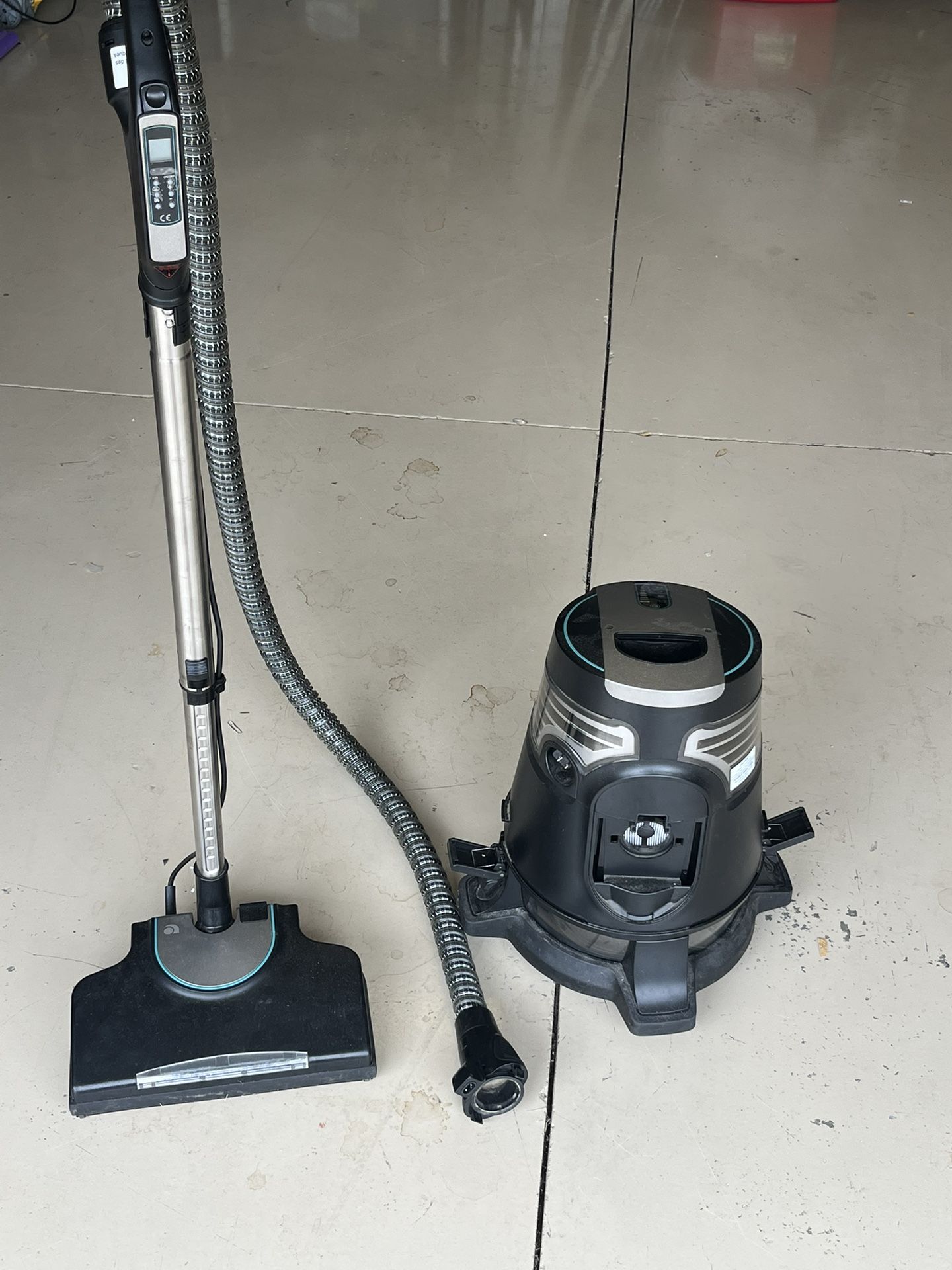 RoboClean Vacuum, Rainbow Vacuum