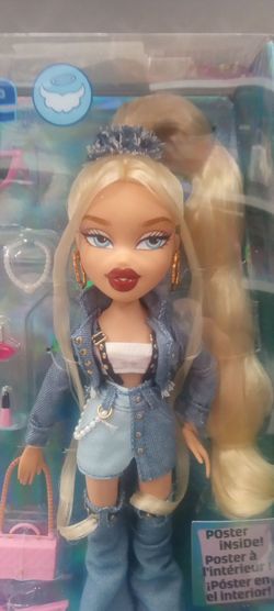 ALWAYS BRATZ CLOE FASHION DOLL 2023