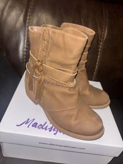 Girls Boots