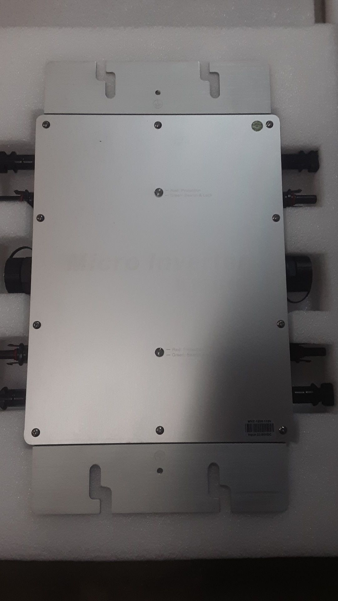 Micro inverter wvc-1200 new in box