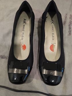 ANNE KLEIN