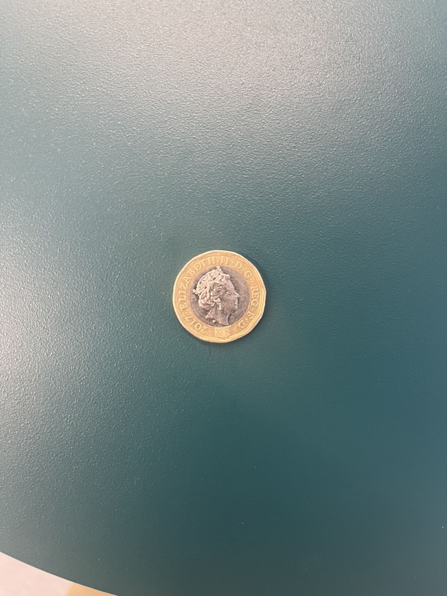 One Pound 2017 Queen Elizabeth II Silver & Gold
