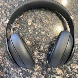 Beats Studio Pro