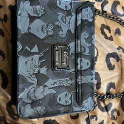 Lounge Fly Crossbody Villains