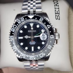 SeikoMod Bruce Wayne Nh34 GMT Blavk/Grey Adjustable Jubilee Bracelet 