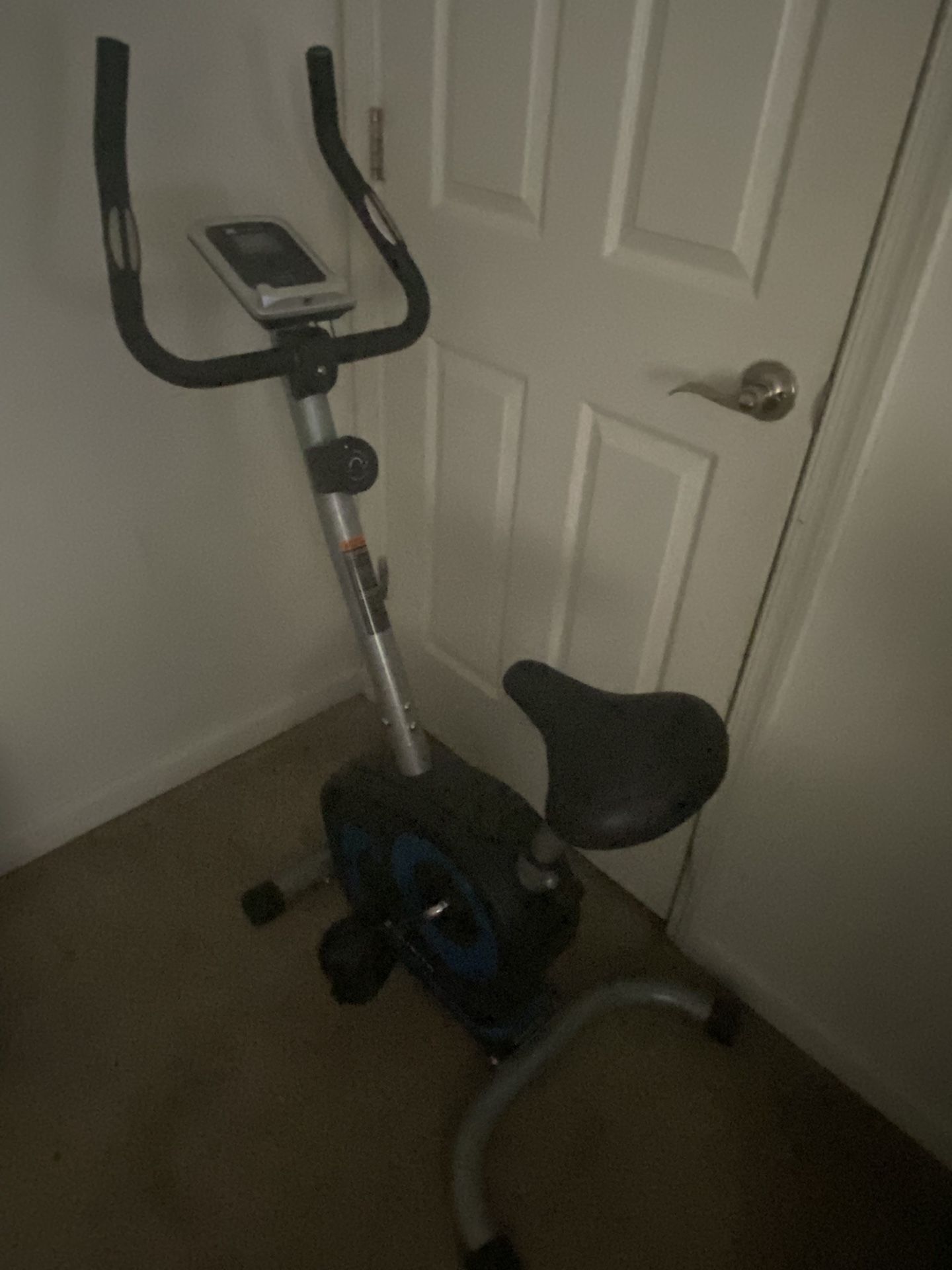 Upright exercise bike